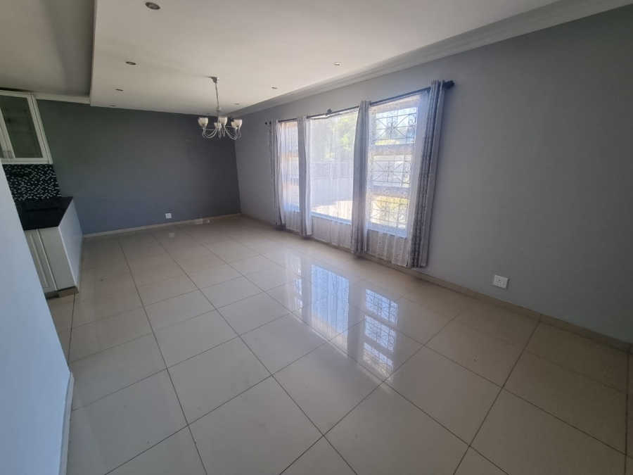 4 Bedroom Property for Sale in Claremont Western Cape